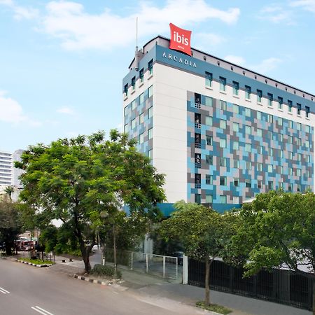 Ibis Jakarta Arcadia Экстерьер фото