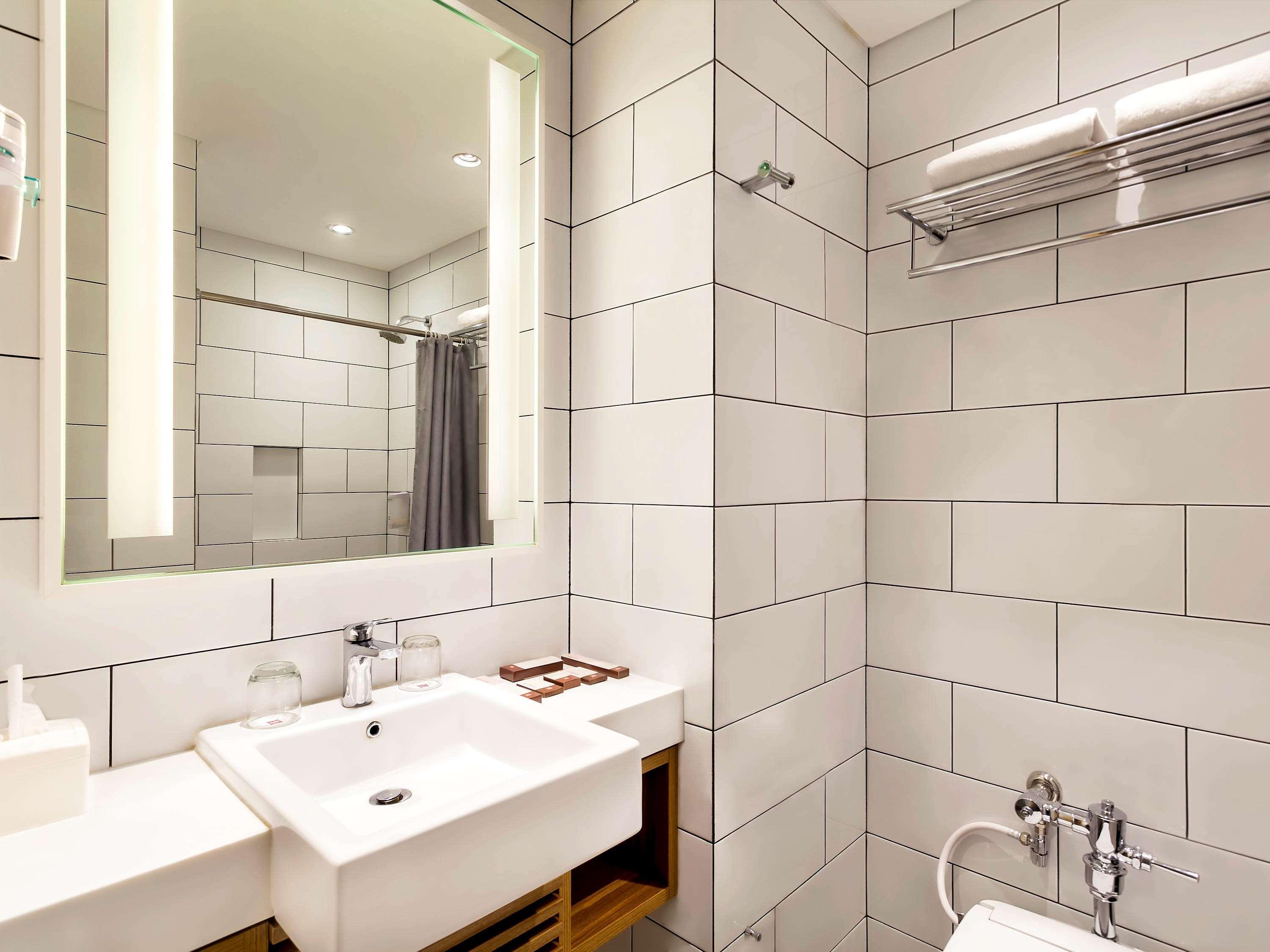 Ibis Jakarta Arcadia Экстерьер фото