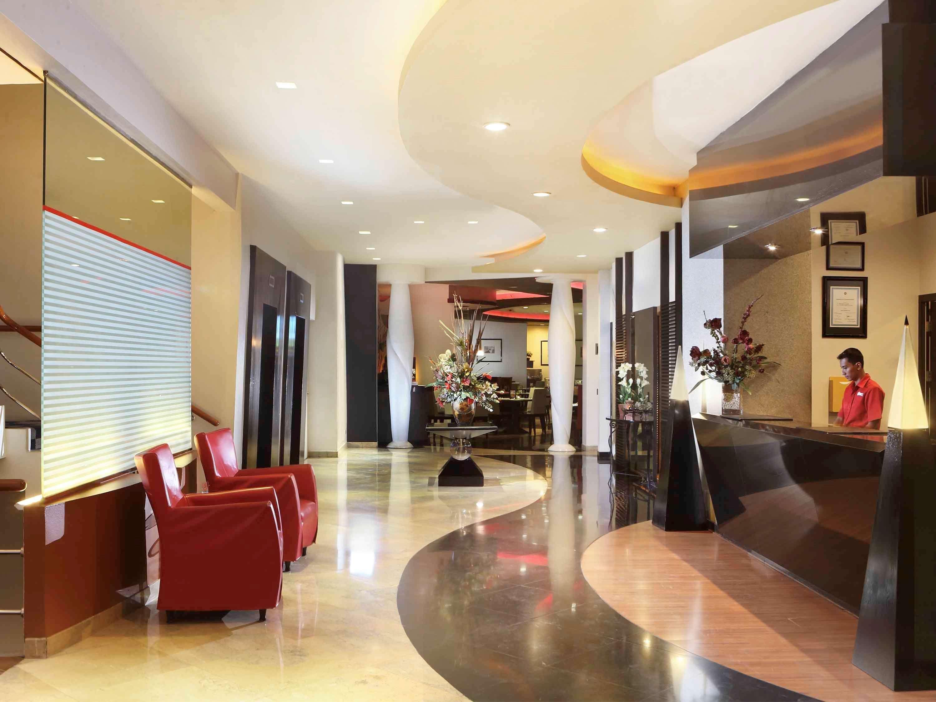 Ibis Jakarta Arcadia Экстерьер фото