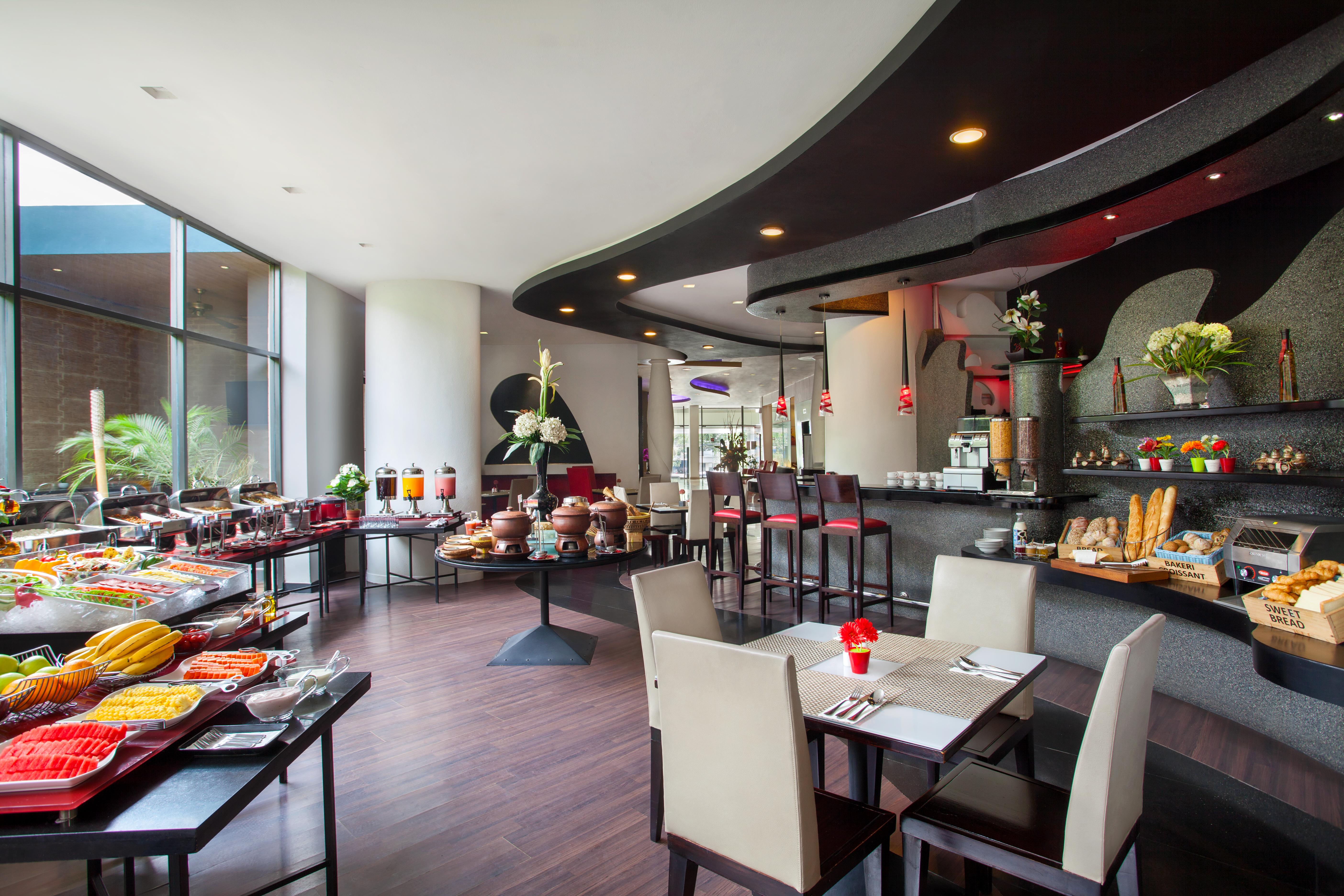 Ibis Jakarta Arcadia Экстерьер фото