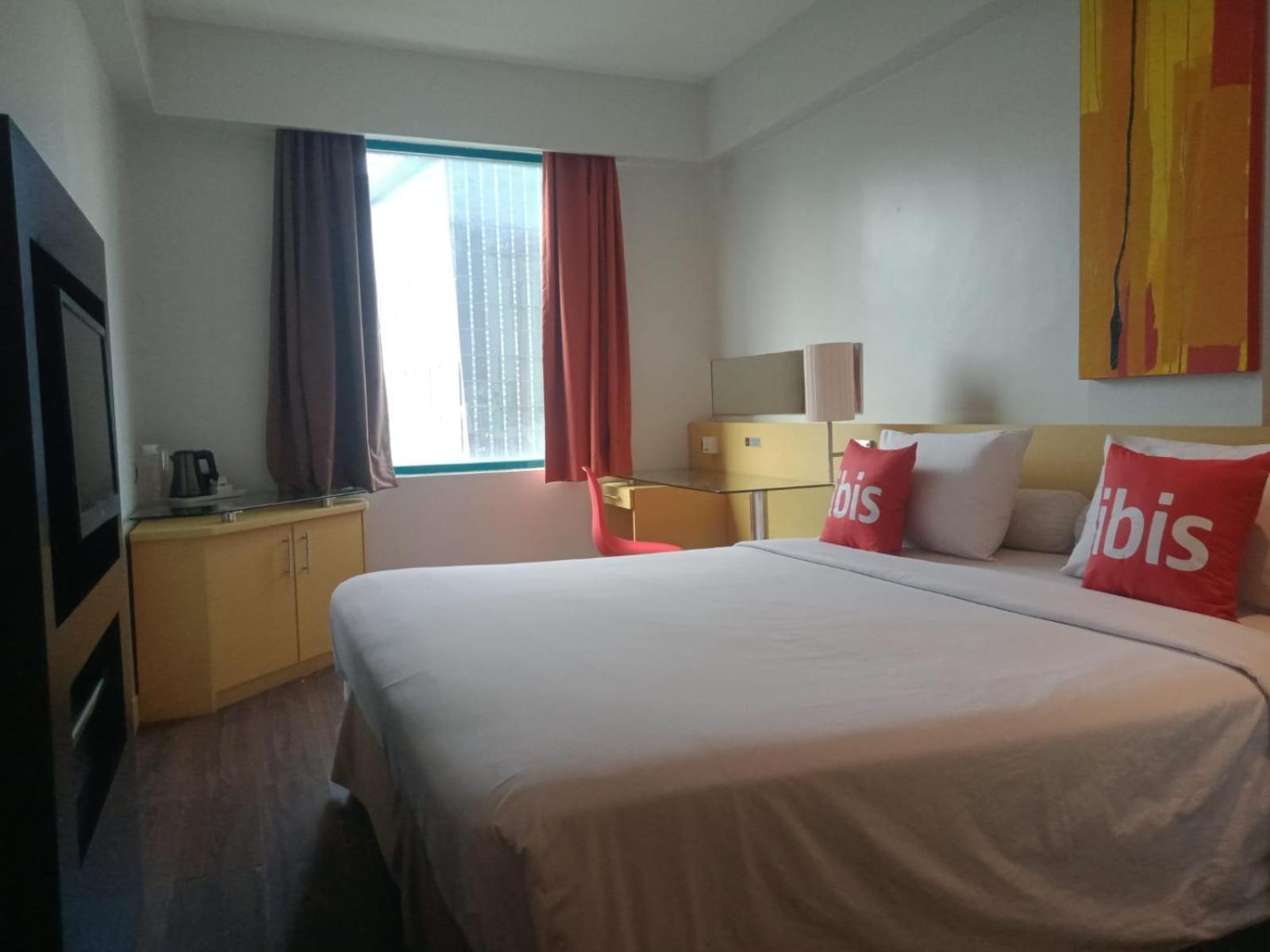 Ibis Jakarta Arcadia Экстерьер фото