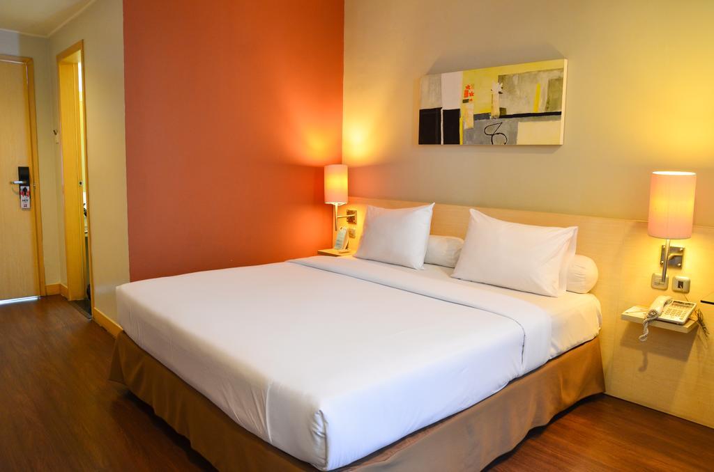 Ibis Jakarta Arcadia Экстерьер фото